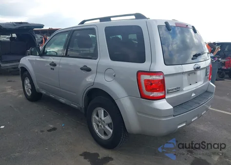 2011 Ford Escape Xlt from USA, damaged, VIN 1FMCU0DG2BKC10885
